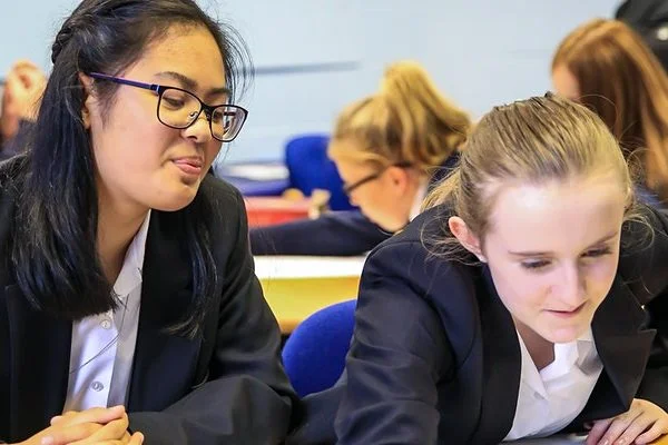 ChangeMakers - Making your voice heard/Creu newid- Amlwgych eich llais