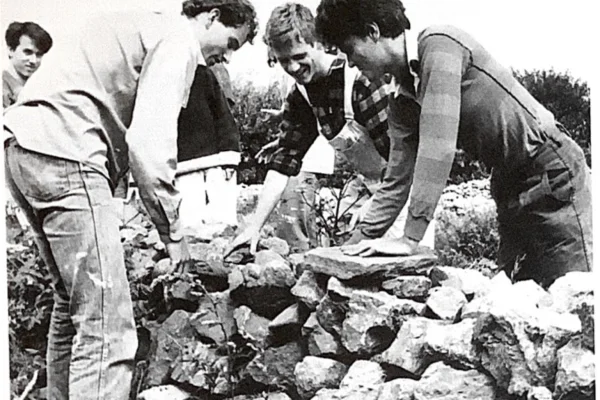 1986 IYS European Volunteers at Cardiff City Farm